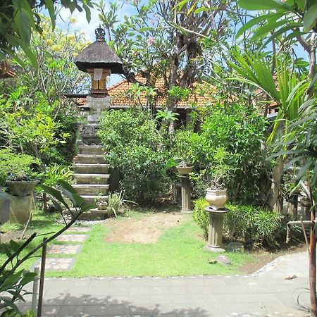 Mona Homestay Sanur Exterior foto