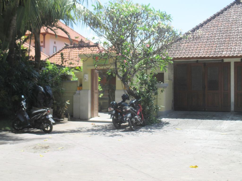 Mona Homestay Sanur Exterior foto